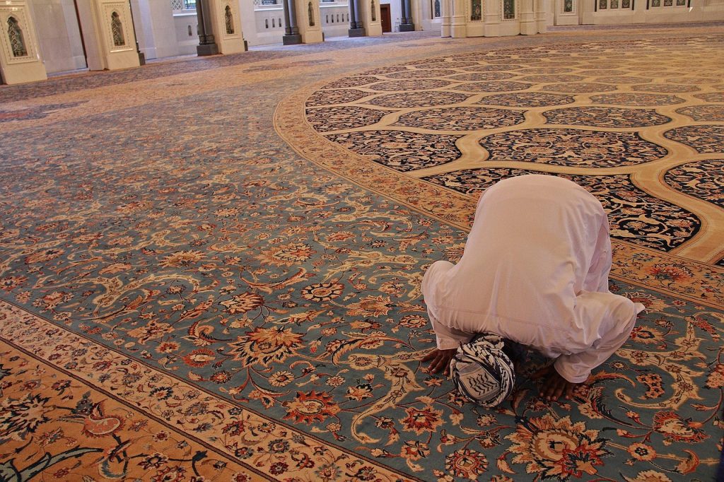 قالیشویی در خیابان آپادانا اصفهان