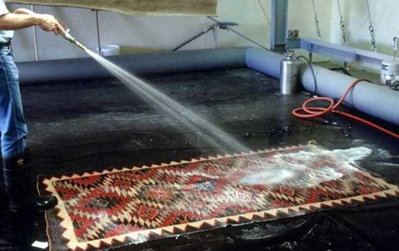 شستشوی فرش ابریشم در اصفهان